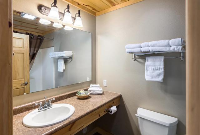 Rock Crest Lodge & Cabins — photo 18