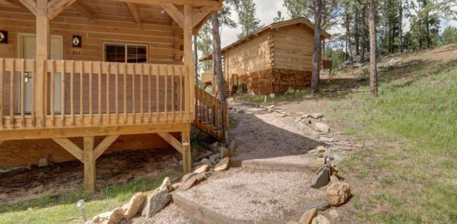 Rock Crest Lodge & Cabins — photo 10