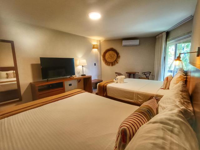 Casa del Mar Cozumel Hotel & Dive Resort with free access to an exclusive beach club — photo 18