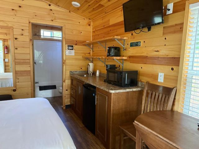 Quechee Pine Valley Campground — photo 12