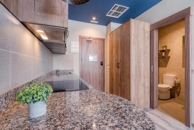 Livensa Living Studios Valencia Marina Real — photo 16