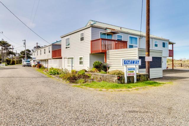 Getaway Oceanfront Lodging — photo 21