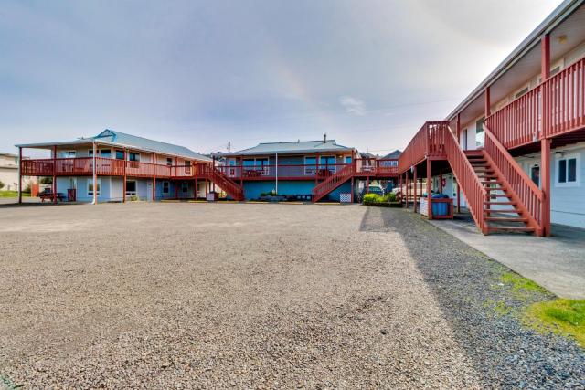 Getaway Oceanfront Lodging — photo 22