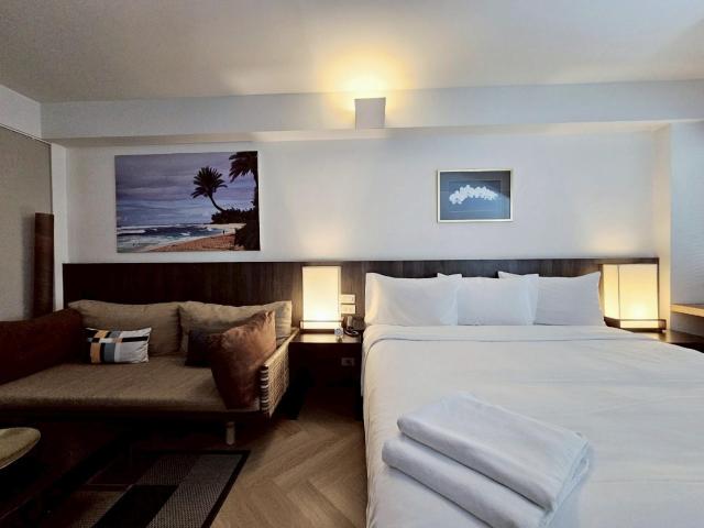 Somewhere to Escape - Hometel — photo 19
