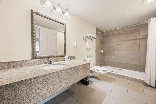 Heritage Inn Express Roseville — photo 17