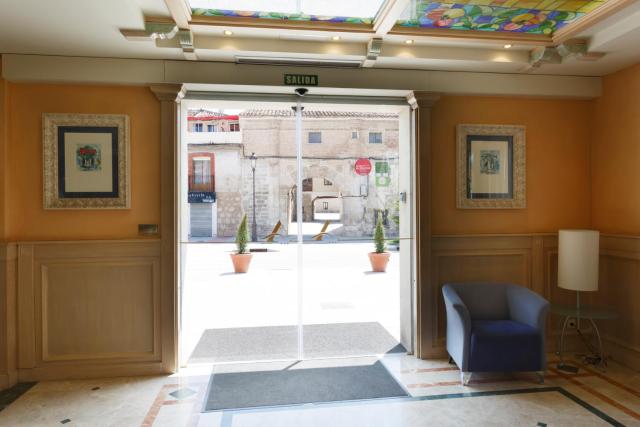 Hotel Azofra — photo 10