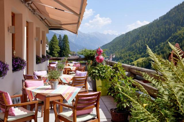 HOTEL Der Waldhof - Unique - A hidden gem - nature - organic - Eco — photo 8