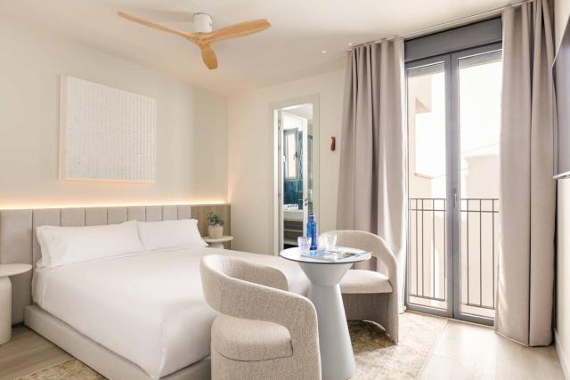 Coeo Frailes Design Apartments — photo 13