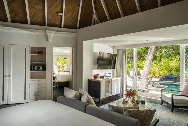 Four Seasons Resort Maldives at Kuda Huraa — photo 20