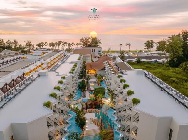 Phuket Emerald Beach Resort — photo 1