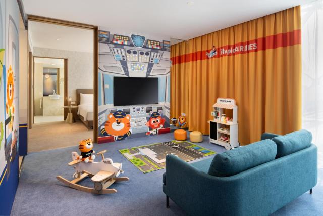 Crowne Plaza Changi Airport by IHG — photo 9
