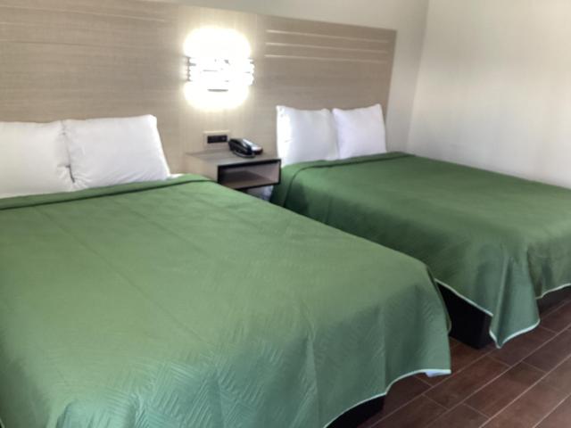 MAYFAIR INN ONTARIO AIRPORT — photo 15