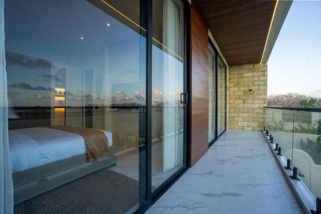 White Residence by Iji — photo 20