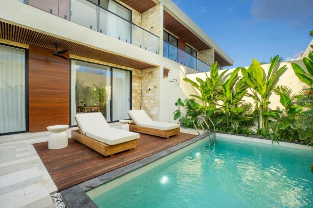 White Residence by Iji — photo 22