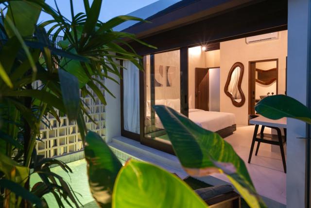 Makai Suites — photo 1