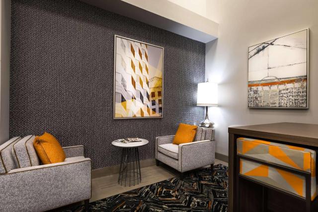 Huntersville Inn & Suites Lake Norman — photo 3