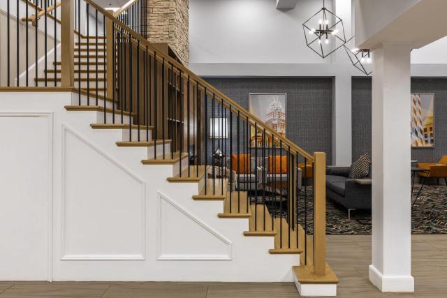 Huntersville Inn & Suites Lake Norman — photo 16