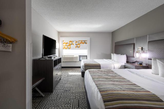 Huntersville Inn & Suites Lake Norman — photo 21