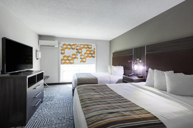 Huntersville Inn & Suites Lake Norman — photo 24