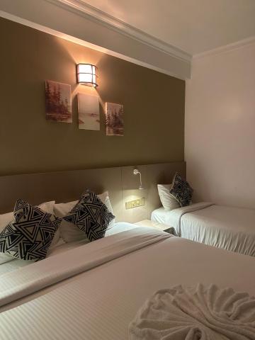 The G Ten Holiday Inn — photo 2