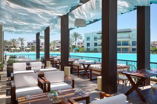 Premier Room Lagoon View — Marassi Boutique Hotel-Blanca