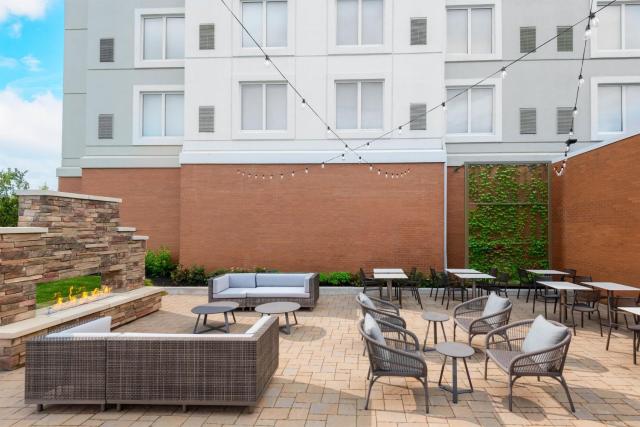 Hilton Garden Inn Buffalo Airport — photo 9