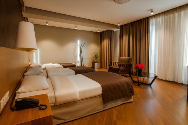 Golden Palace Hotel — photo 17