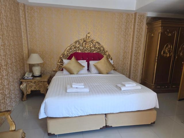 Nakaraj Princess Chiang Rai - Walking Street — photo 2