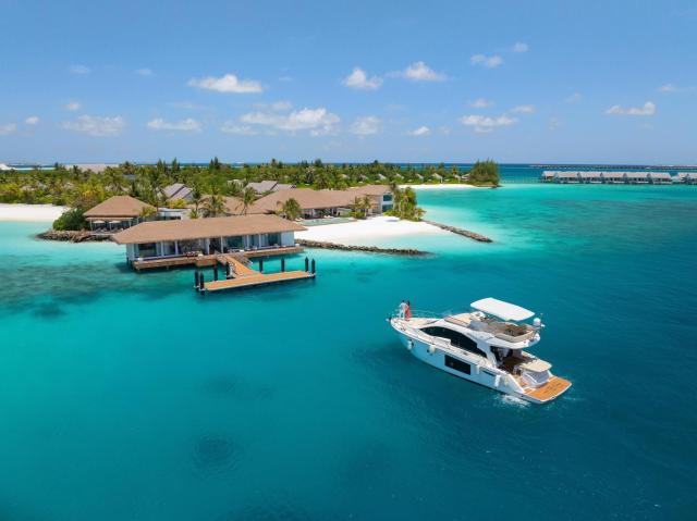 Hilton Maldives Amingiri Resort & Spa — photo 13