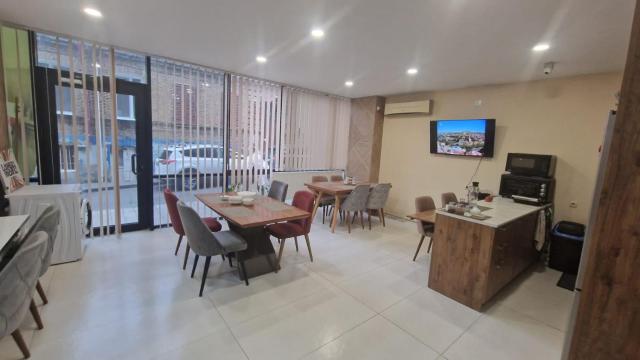 Budget Triple Room — Vere Corner Hotel Tbilisi