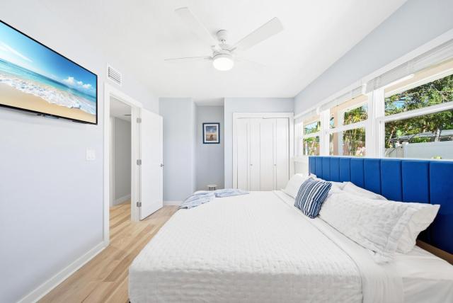 Siesta Key Bungalows — photo 2