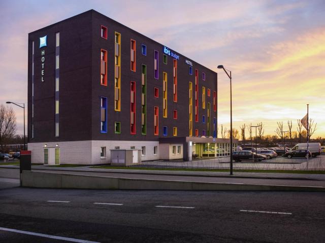 ibis budget Rotterdam The Hague Airport — photo 10