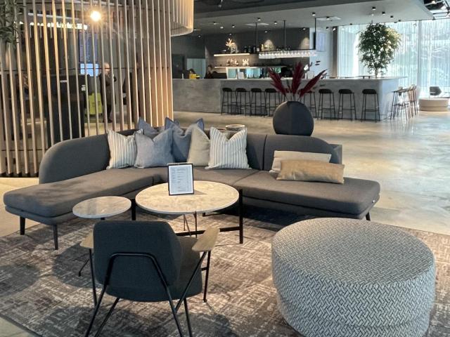 Zleep Madrid Airport — photo 11