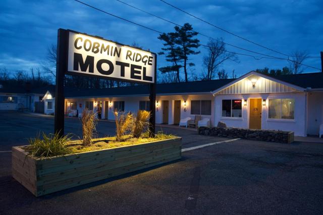 Cobmin Ridge Motel — photo 1