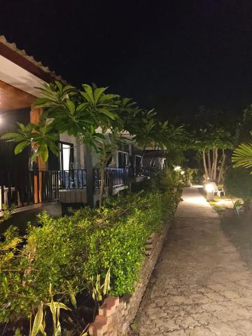 Lanta Buddy Resort , Long Beach — photo 15