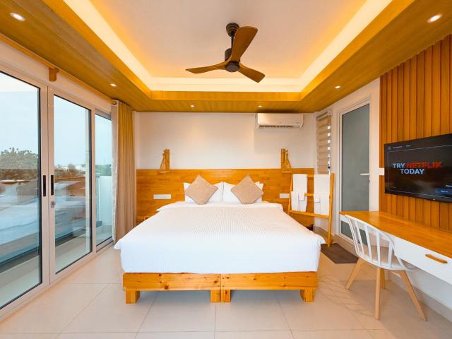 Pavona Maldives — photo 2