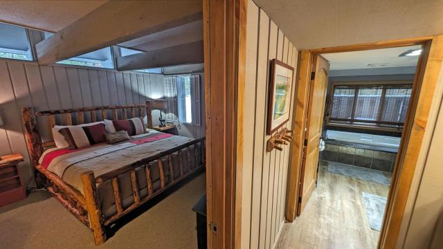 Pine Cone Motel — photo 18