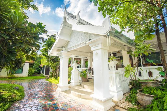 E-outfitting Boutique Chiang Mai — photo 20