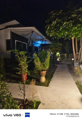 Lanta Buddy Resort , Long Beach — photo 11