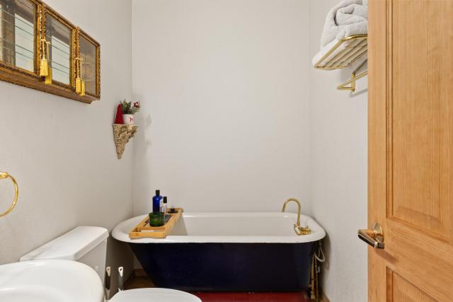 Hawthorn, A Bed and Breakfast — photo 9