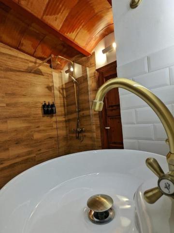 Hotel Catalina Suites — photo 23