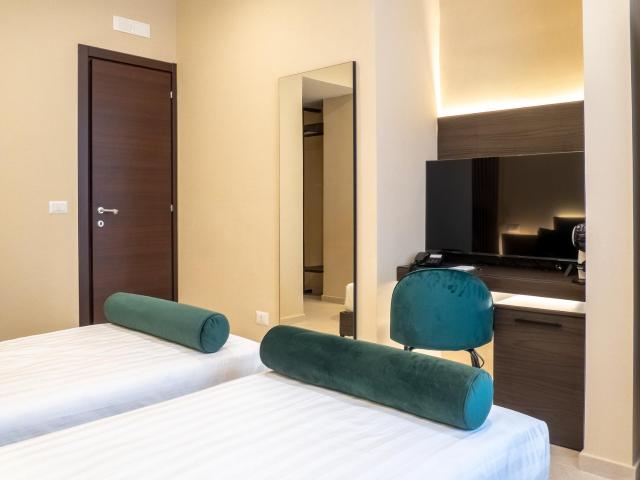 N42 Hotel — photo 17