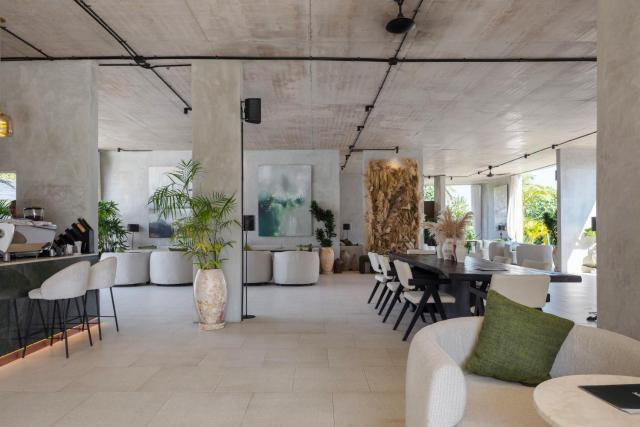 Hidden City Ubud - Modern Comfort & Relaxed Living near Central Ubud and Green Fields — photo 3