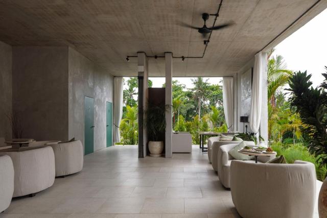 Hidden City Ubud - Modern Comfort & Relaxed Living near Central Ubud and Green Fields — photo 11