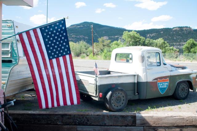 Raton Pass Motor Inn — photo 13