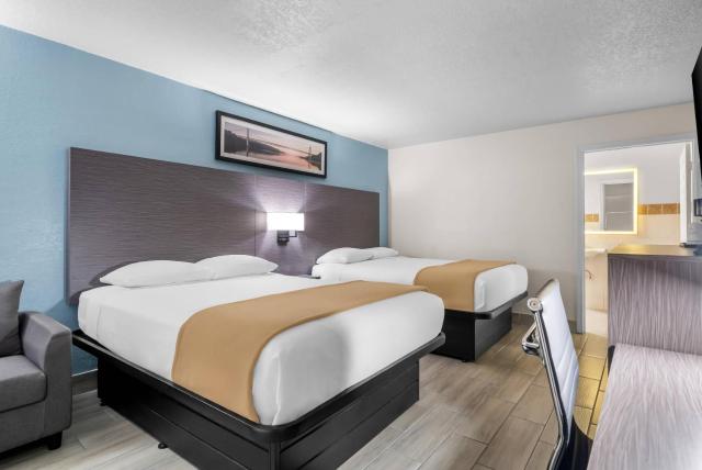 Royale Inn — photo 23