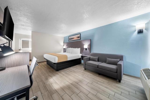 Royale Inn — photo 13