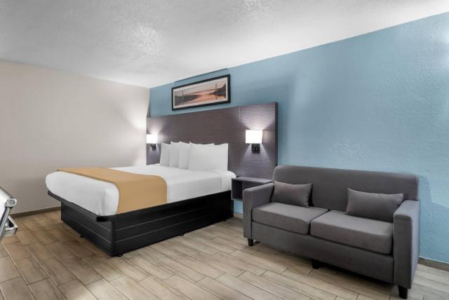 Royale Inn — photo 24