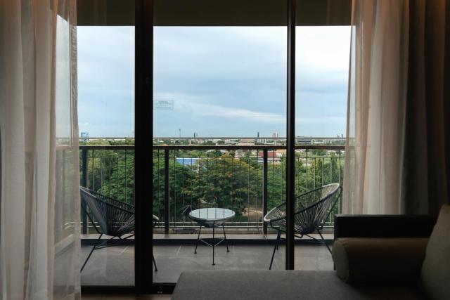Courtyard by Marriott Bangkok Suvarnabhumi Airport — photo 10