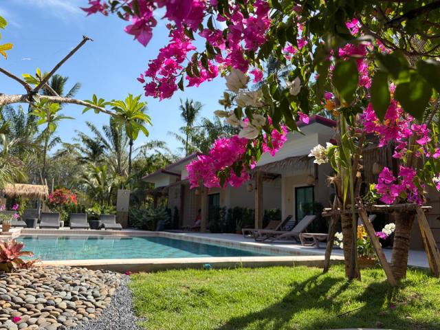 Pinky Bungalows Resort & Villa — photo 13